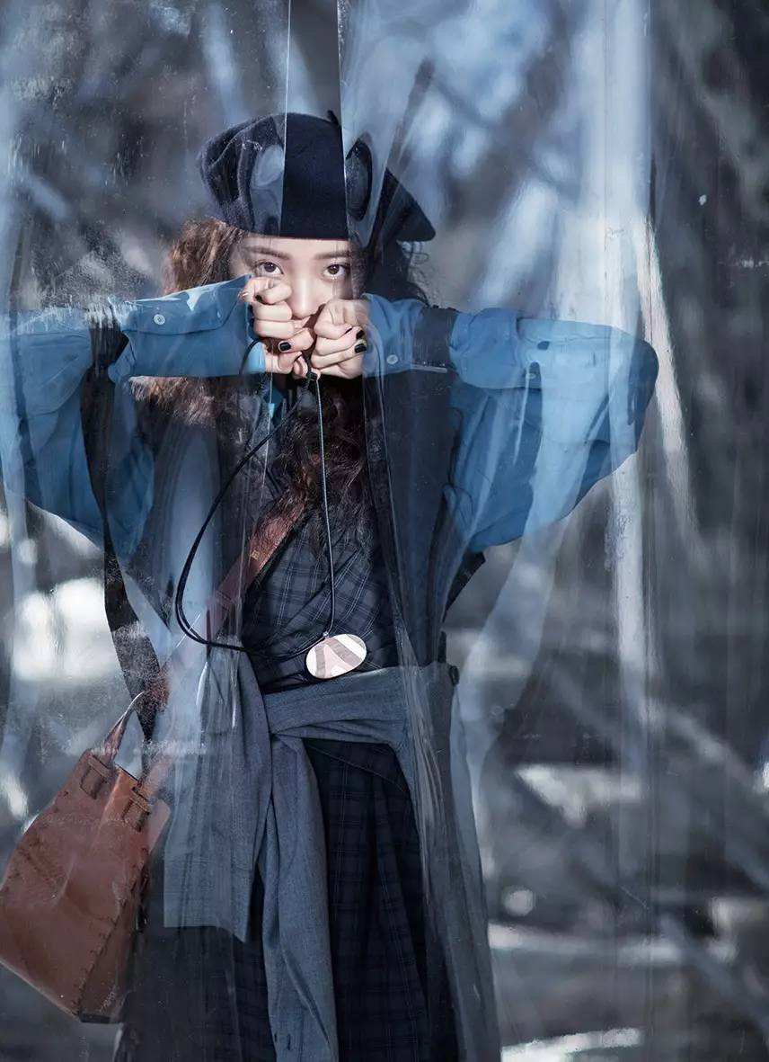 张姗姗背后的靠山是谁