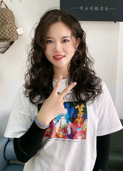 张飞的演员 张飞的演员服装及道具配备 张飞的演员 张飞的演员服装及道具配备