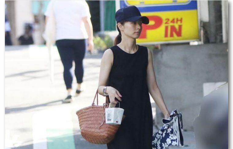 一片片叶子像什么 一片片叶子像什么