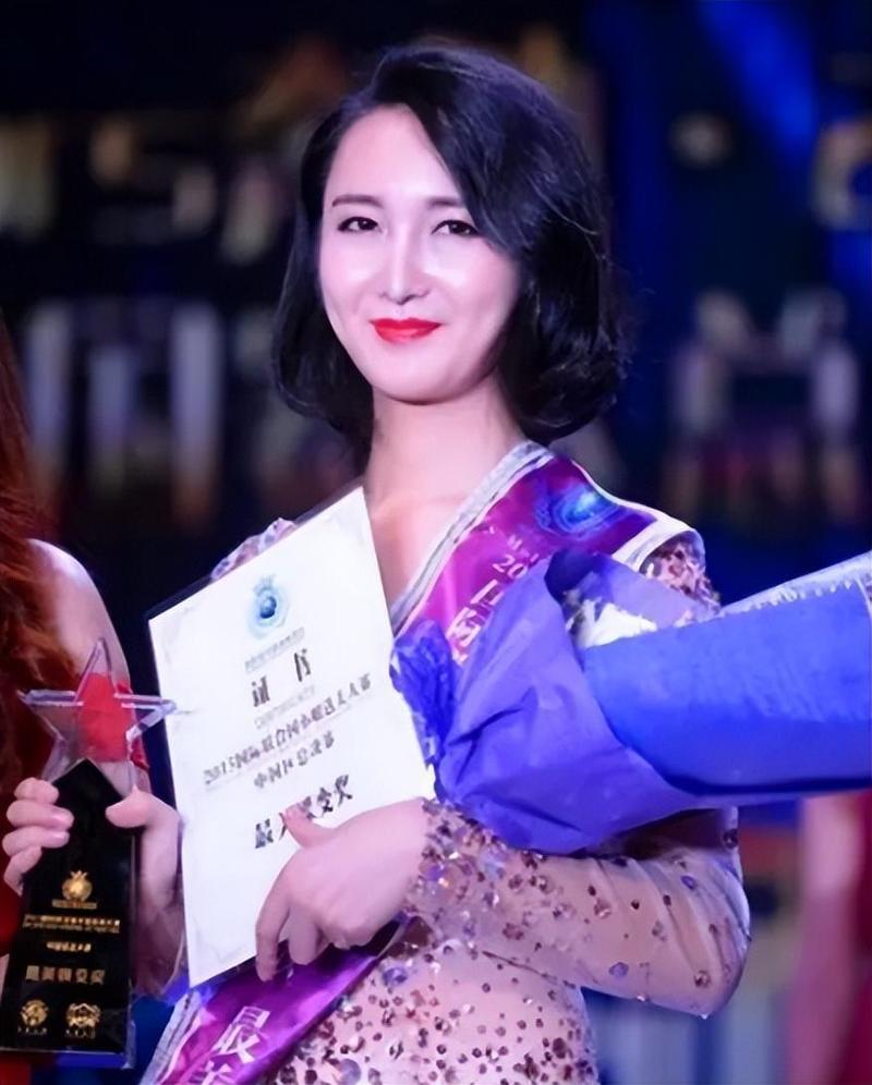 拜托小姐国语版全集电视剧 拜托小姐国语版全集电视剧